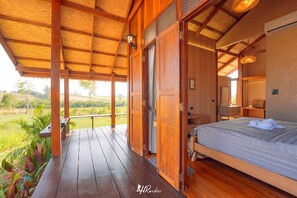 Individually decorated, bed sheets - Baannok at Motakhian (Mueang Chonburi)