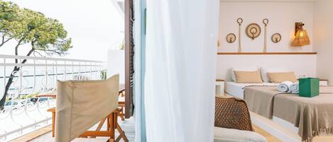 Luxury Double Room, Sea View | Free WiFi