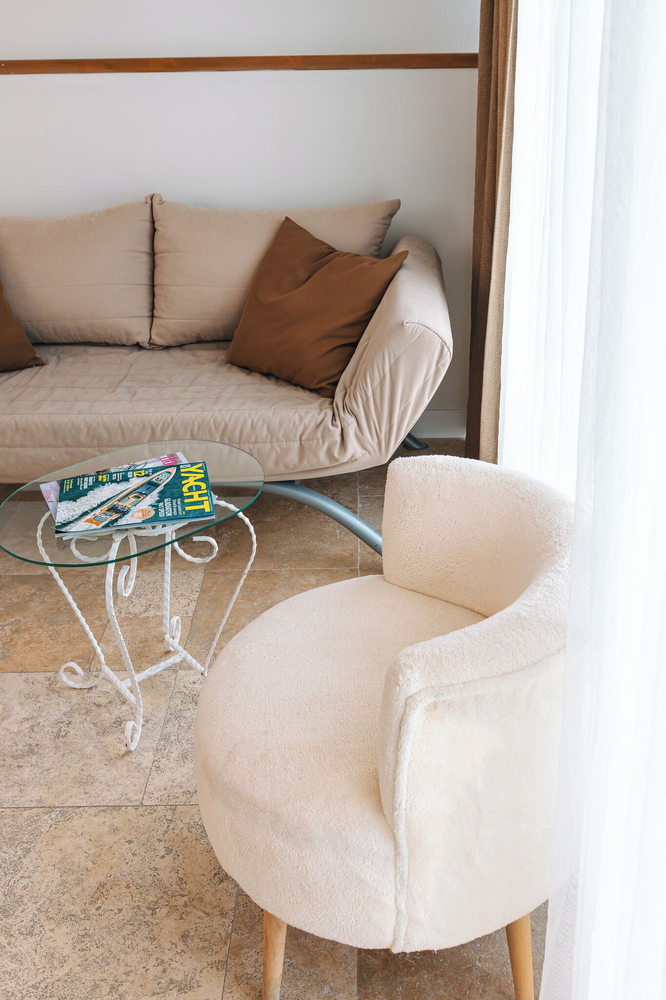 Deluxe Suite, Sea View | Living area