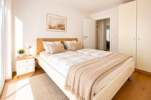 Desk, iron/ironing board, free WiFi - Helles City Apartment mit Terrasse (Wien)