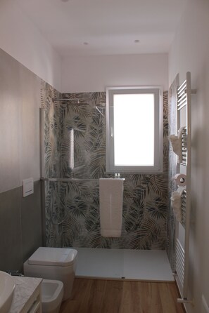 Bathroom - Vrbo Property (Palermo)