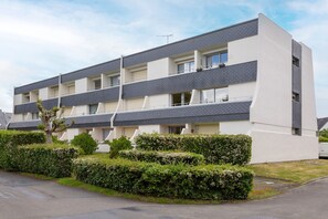 Exterior - Les Embruns – Walk to the Beach, Balcony Included (Fouesnant)