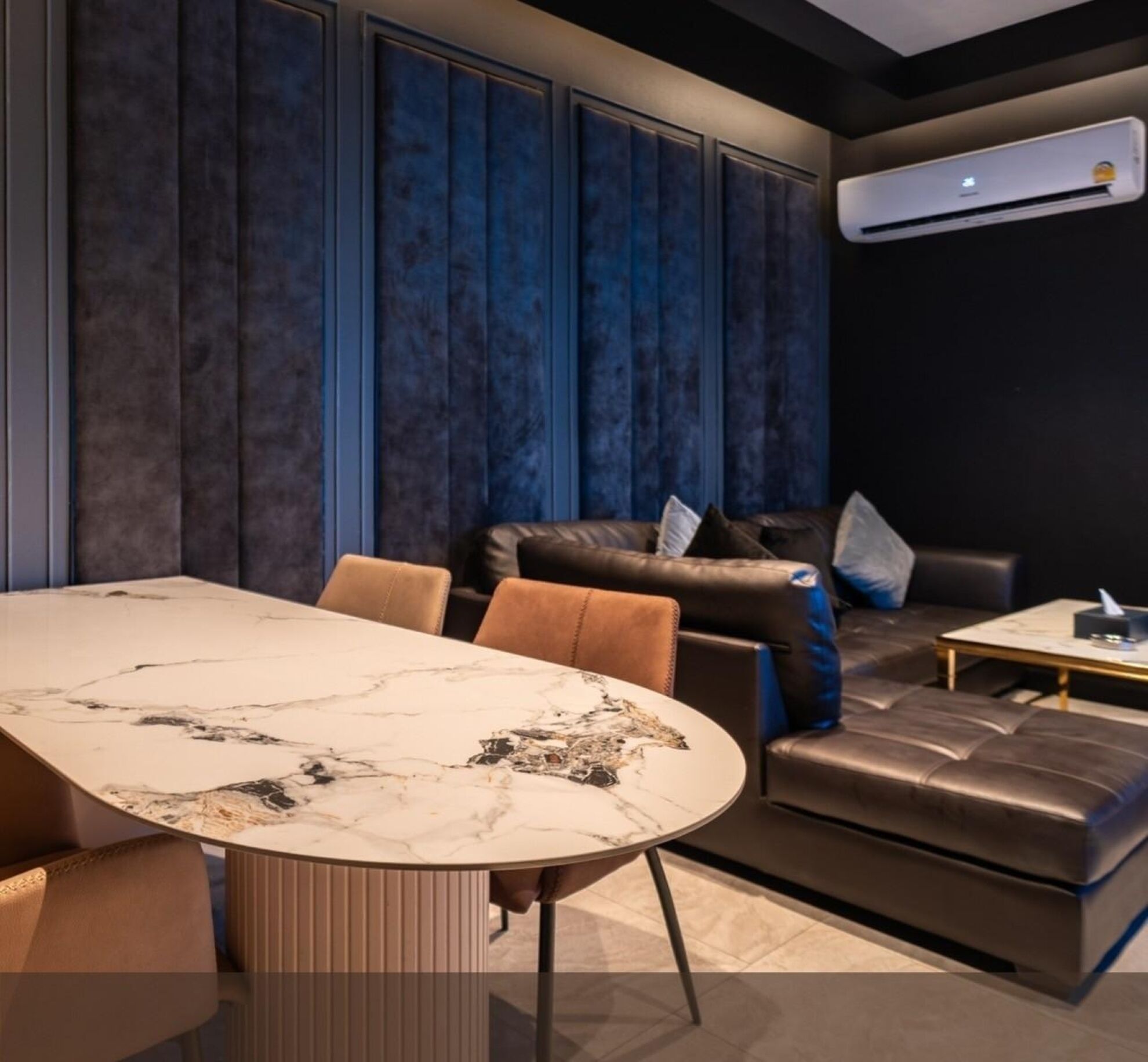 One Bedroom Suite with Jacuzzi | Interior