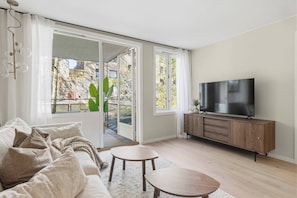 TV - Bright and cozy 3-bedroom apartment in Gamle Oslo (Oslo)
