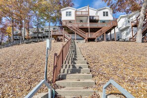 Exterior - 2 Units w/ Boat Dock & Slip Access in Lake Ozark! (Lake Ozark)