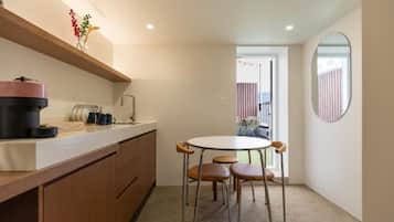 Luxury Suite, Balcony, City View | Dining