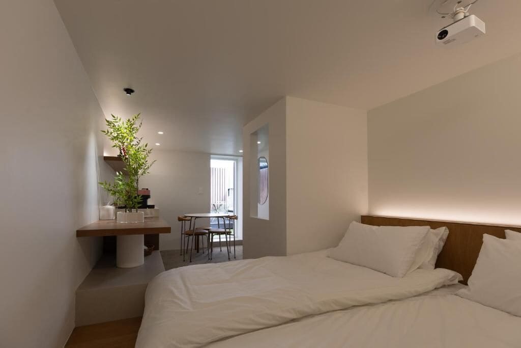 Luxury Suite, Balcony, City View