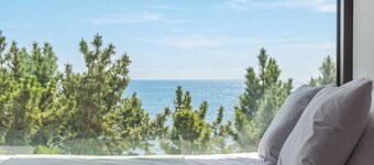 Goseong Lahene Poolvilla H