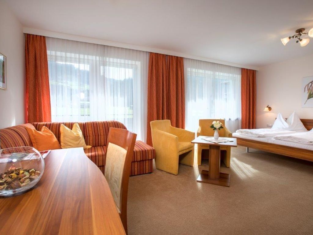 Apartment/2 Bedrooms/bathroom, Wc - Hotel Garni Rösslhof - Bramberg am Wildkogel