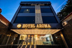 Exterior detail - Hotel Aroma (Mathura)