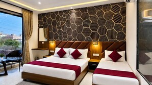 Superior Room, Balcony, City View