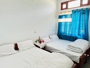 Deluxe Quadruple Room - Omji Niwas - Kandar (Tiloth)