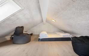 旅行婴儿床、免费 WiFi