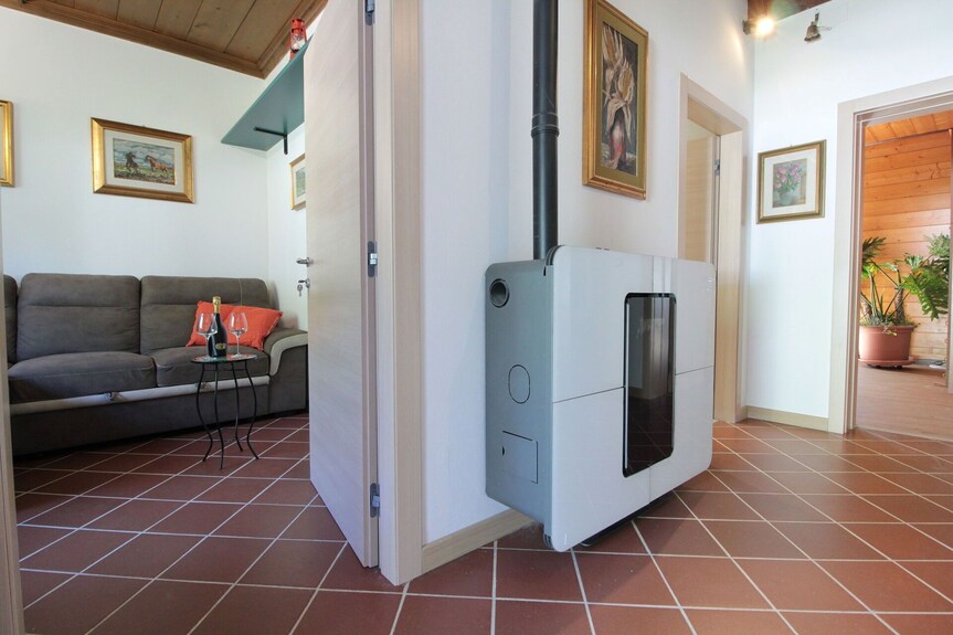 Vacation Home In Ponte Nelle Alpi With 2 Bedrooms Sleeps 6 - Belluno