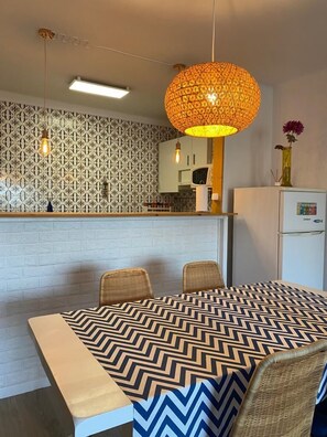 Dining - Apartment with parking 2 minutes away on Cambrils Beach (Cambrils)