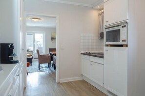 Fridge, microwave, dishwasher - Beach Suite - Holiday apartment "Beach Suite" in Westerland (Sylt)