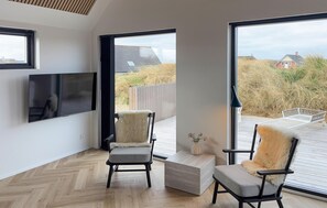 Smart TV - Amazing home in Ringkøbing with sauna (Ringkøbing)