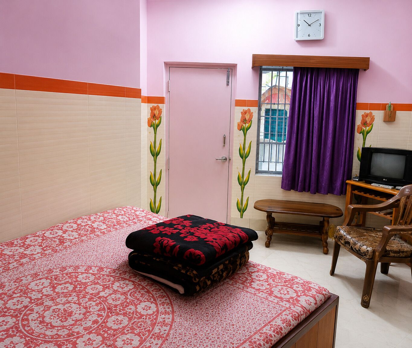 Luxury Double Room, City View | Desk, free WiFi