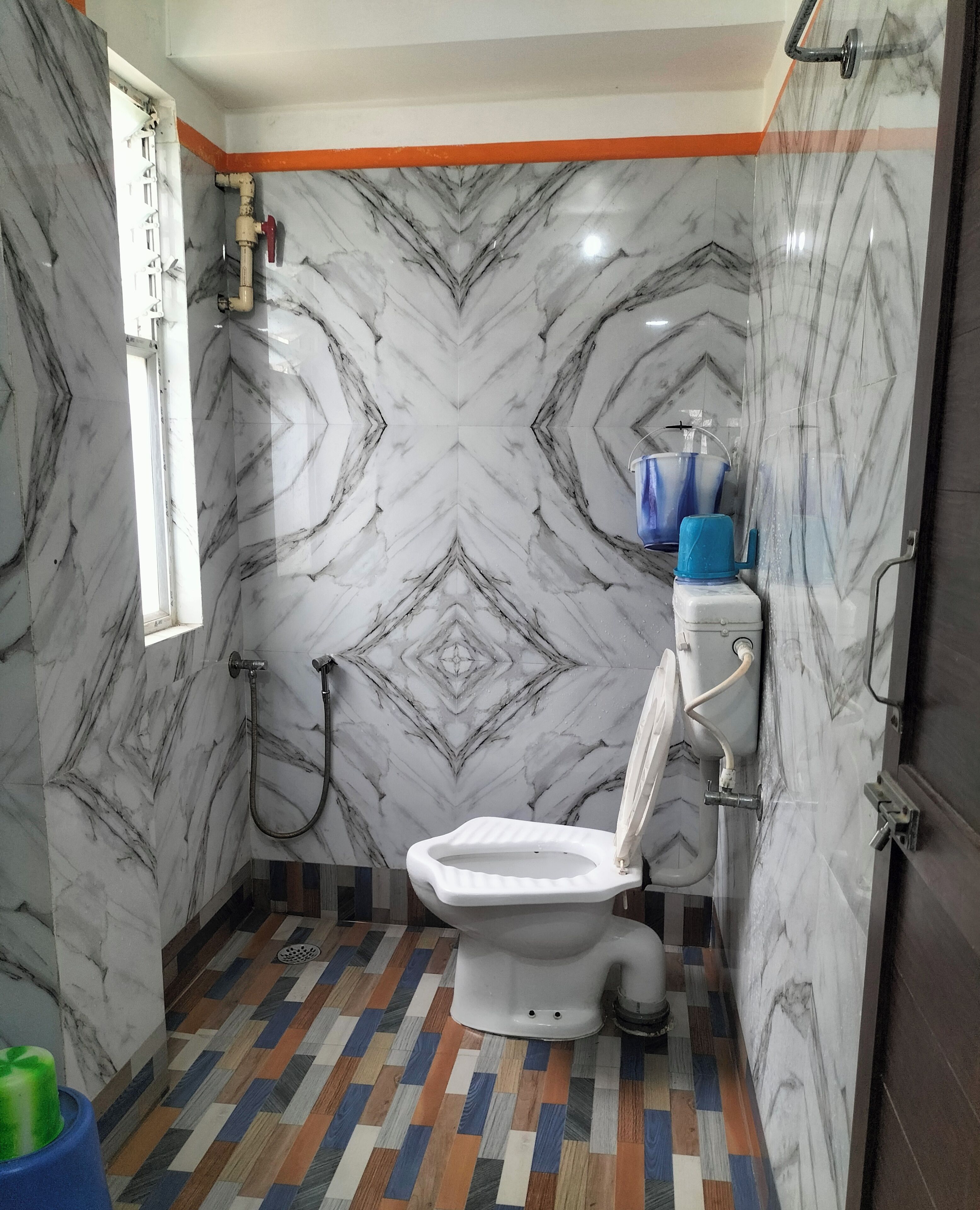Shower, towels, soap, shampoo