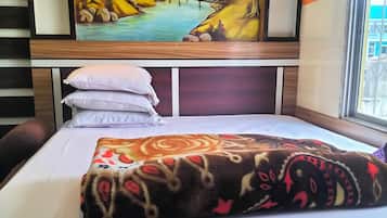 Free WiFi, bed sheets