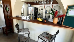 Bar (en la propiedad)