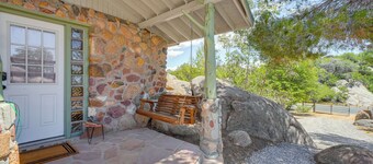 'Inn the Boulders' Peaceful Yarnell Escape