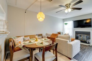 Dining - Walk to Park w/ Pond, Trails & More! Sherwood Unit (Sherwood)