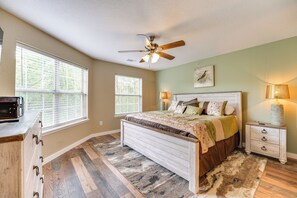 Desk, Internet, bed sheets - 2 Units at Holiday Hills Resort w/ Pools & Hot Tub (Branson)