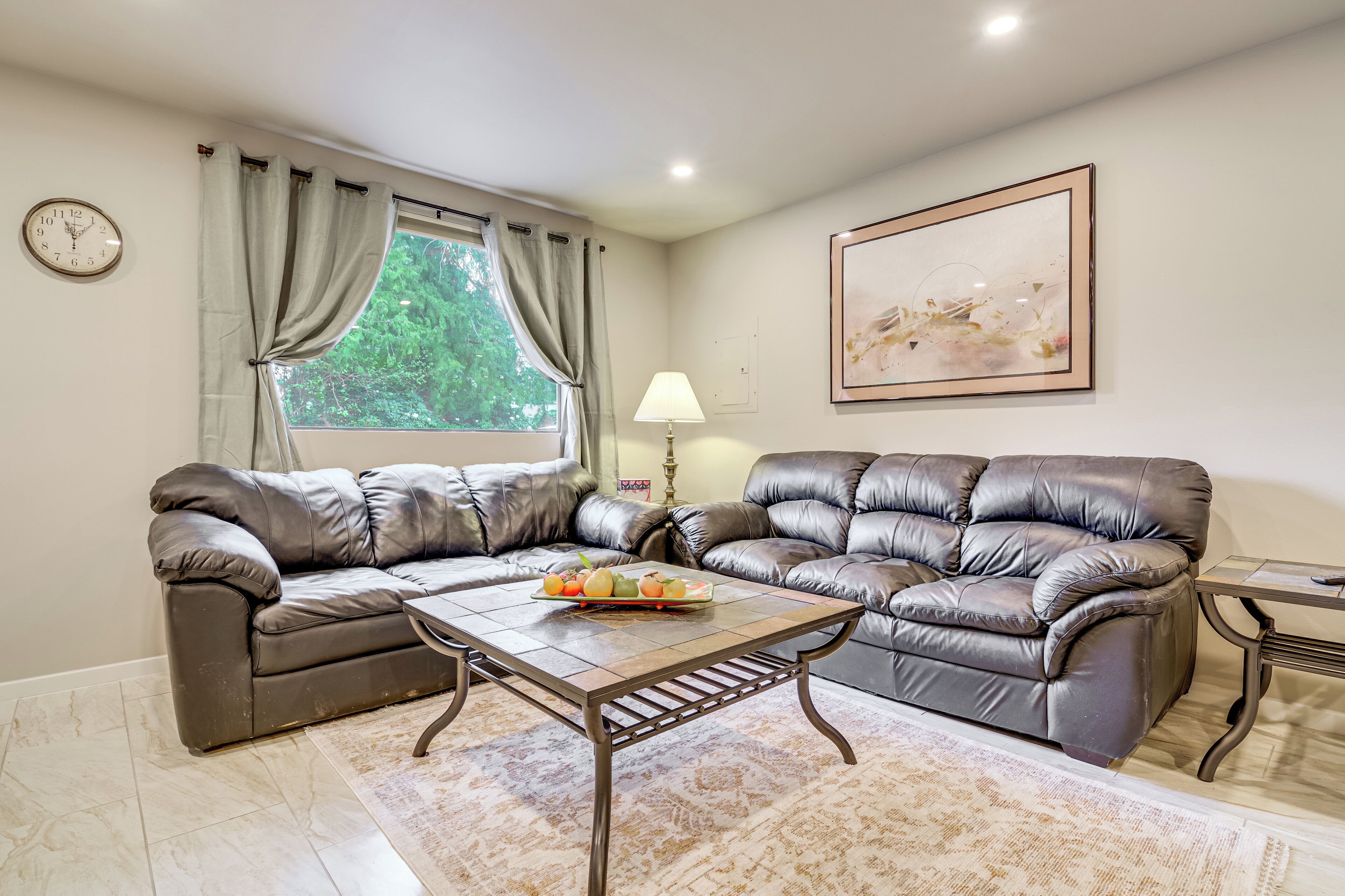 Gateway To Seattle Area! Apt Great For Commuters - Mountlake Terrace