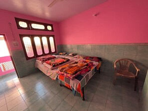 Triple Room, Non Smoking - Omji Ashram - Tapovan Kuti (Gangotri)