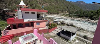 Omji Ashram - Tapovan Kuti