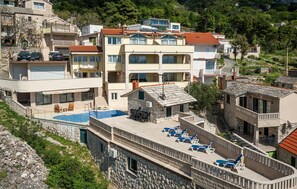 Exterior - Amazing apartment in Bast with house sea view (Bast)