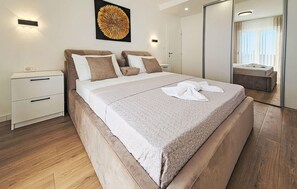Iron/ironing board, travel cot, free WiFi - Pet friendly home in Imotski (Imotski)