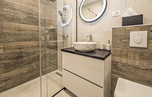 Shower, hair dryer - Pet friendly home in Imotski (Imotski)