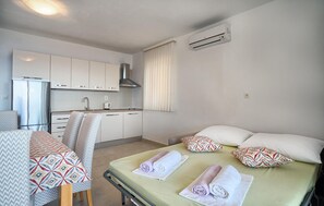 Free WiFi - Cozy apartment in Bast with swimming pool (Bast)