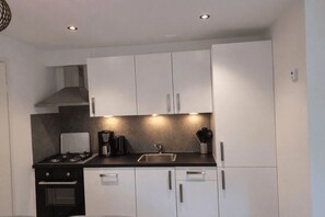 Fridge, microwave, dishwasher, coffee/tea maker - De Wiltzangh - Boschborg Lodge | 4p (Ruinen)