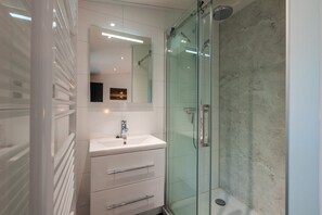 Dusche, Whirlpool