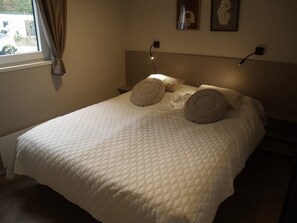 Free WiFi, bed sheets - De Wiltzangh - Groeneborg lodge met Hottub | 5p (Ruinen)