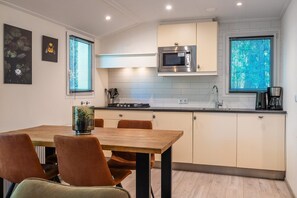 Dining - De Wiltzangh - Houtenborg Lodge | 4p (Ruinen)