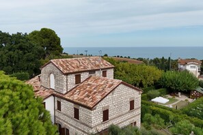 Exterior - VILLA AZALEE – Numana, stunning three-room apartment with 500 square meters of garden (Numana)