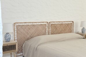 Room - VILLA AZALEE – Numana, stunning three-room apartment with 500 square meters of garden (Numana)