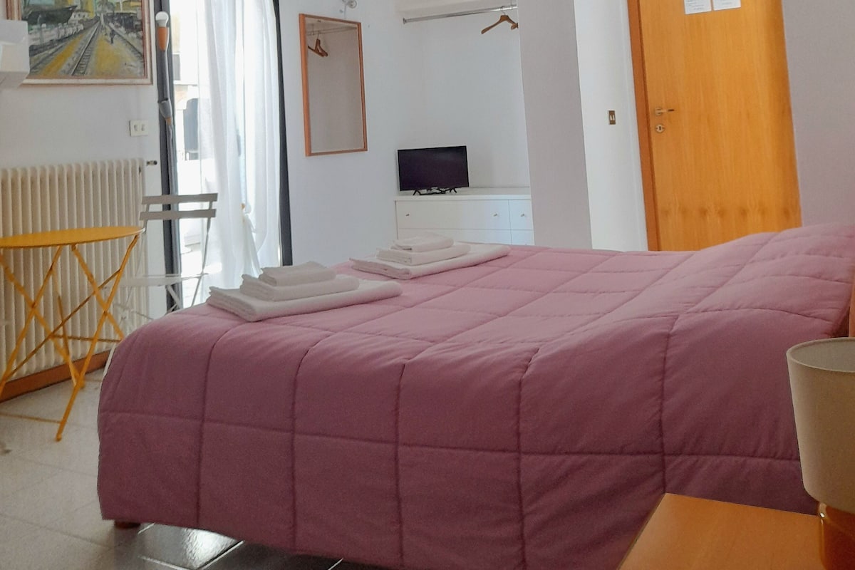 Chambre Double, salle de bains privée
