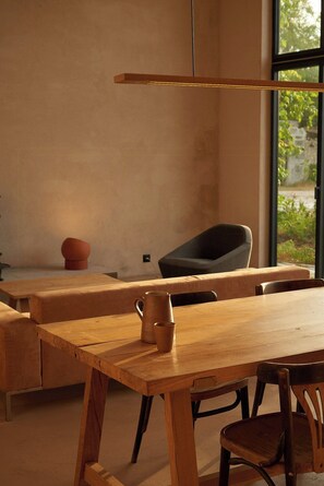 Dining - Restored farm near La Rochelle (La gripperie saint symphorien)