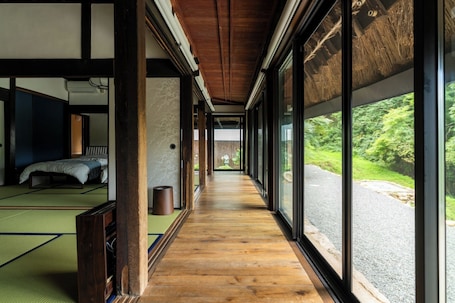2 bedrooms, desk, free WiFi, bed sheets. Private Stay in a Restored 300YearOld Farmhouse / Shobara City Hiroshima