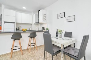 Fridge, microwave, oven, stovetop - Nerja Beachfront Apartment Sea Views and Balcony (Nerja)