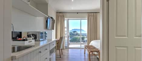 In-room safe, iron/ironing board, free WiFi