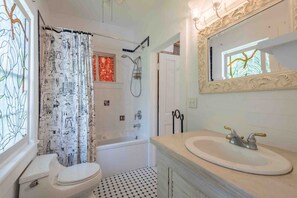 Bathroom - Historic Cigar Barons Mansion (Key West)