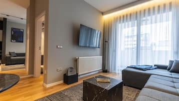Luxury Apartment, City View | Living area