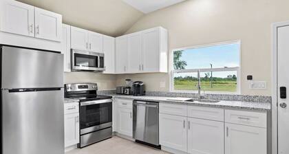 Manasota Key Beach | Sleeps 10 on 9.5 Acres