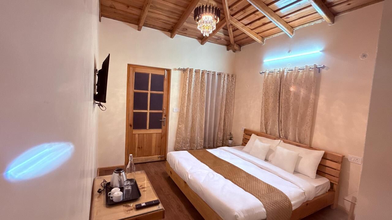 Premium Double Room, Balcony, Hill View | Free WiFi